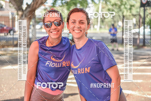 Buy your photos of the eventFLOW RUN on Fotop