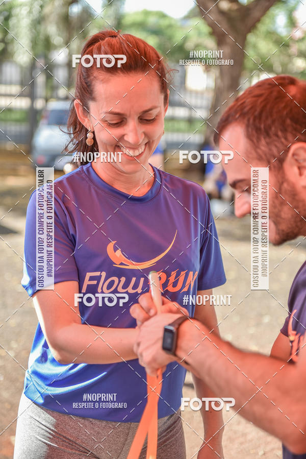 Buy your photos of the eventFLOW RUN on Fotop