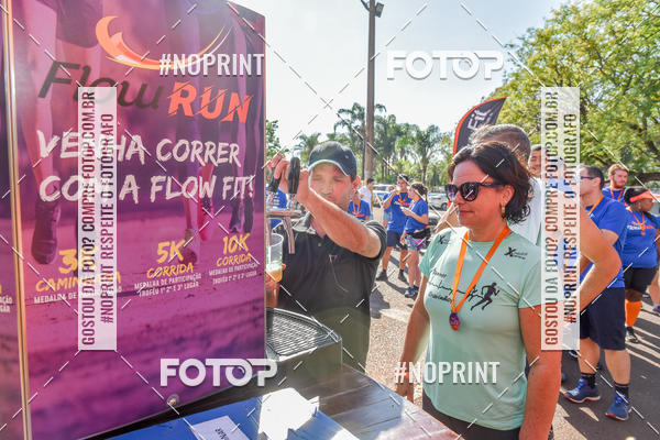 Buy your photos of the eventFLOW RUN on Fotop