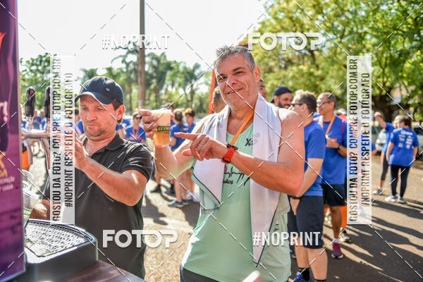 Buy your photos of the eventFLOW RUN on Fotop