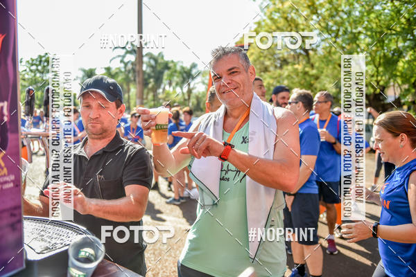 Buy your photos of the eventFLOW RUN on Fotop