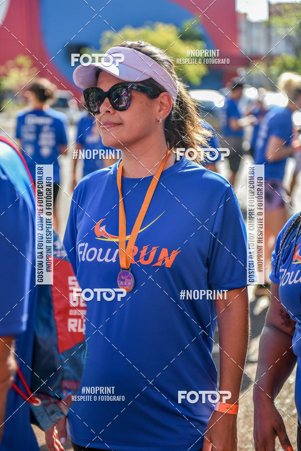 Buy your photos of the eventFLOW RUN on Fotop