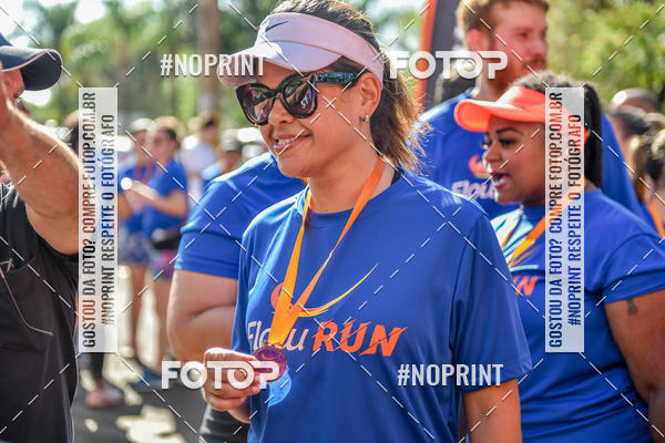 Buy your photos of the eventFLOW RUN on Fotop