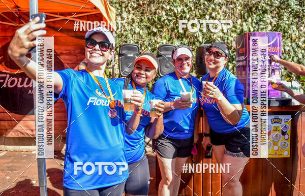 Buy your photos of the eventFLOW RUN on Fotop