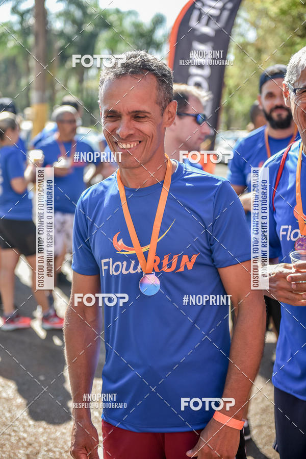 Buy your photos of the eventFLOW RUN on Fotop