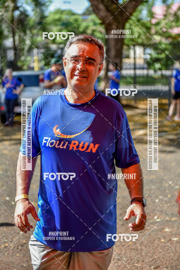 Buy your photos of the eventFLOW RUN on Fotop