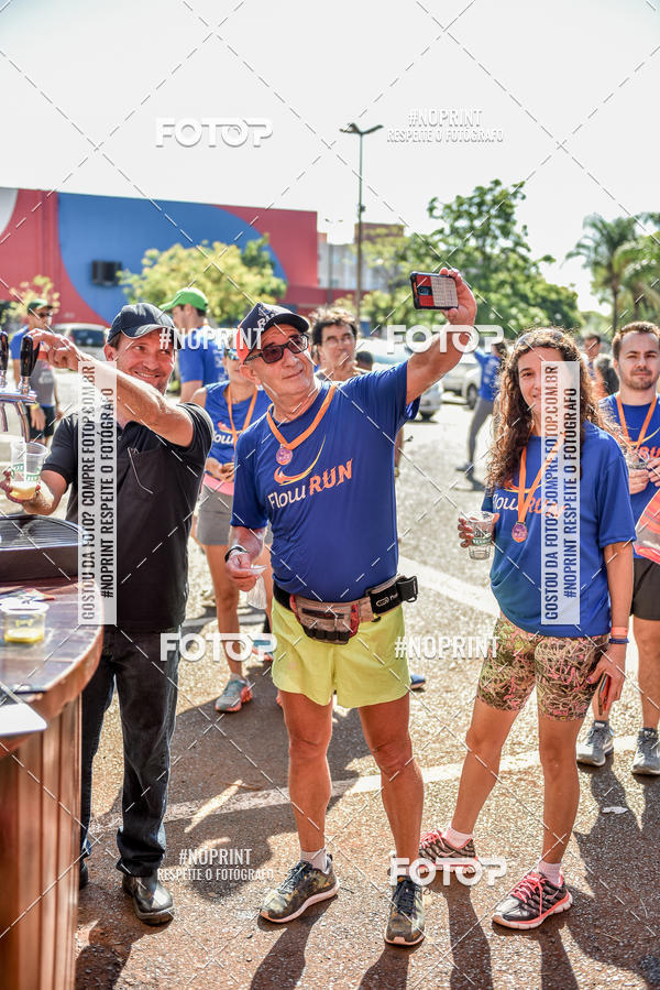 Buy your photos of the eventFLOW RUN on Fotop
