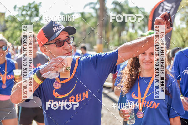 Buy your photos of the eventFLOW RUN on Fotop