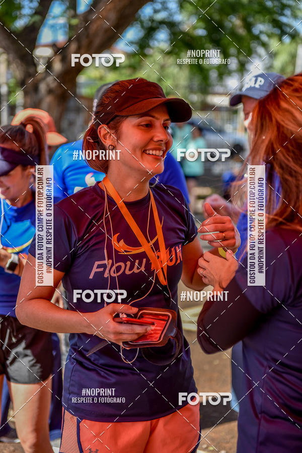 Buy your photos of the eventFLOW RUN on Fotop