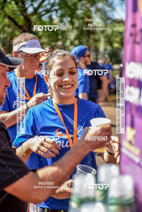 Buy your photos of the eventFLOW RUN on Fotop
