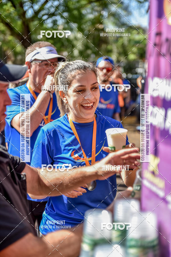 Buy your photos of the eventFLOW RUN on Fotop