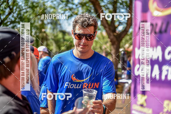Buy your photos of the eventFLOW RUN on Fotop