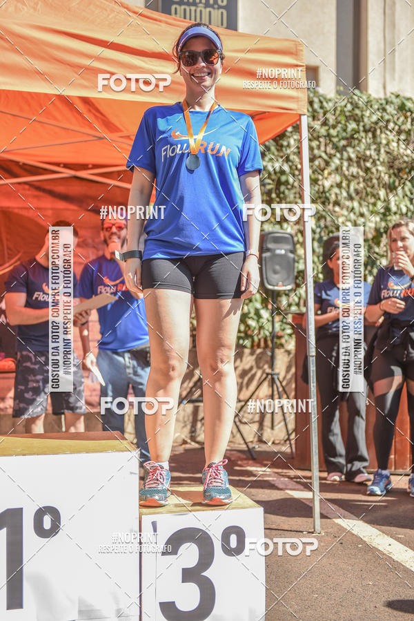 Buy your photos of the eventFLOW RUN on Fotop