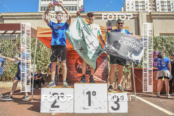 Buy your photos of the eventFLOW RUN on Fotop