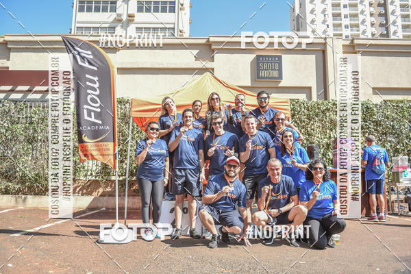 Buy your photos of the eventFLOW RUN on Fotop