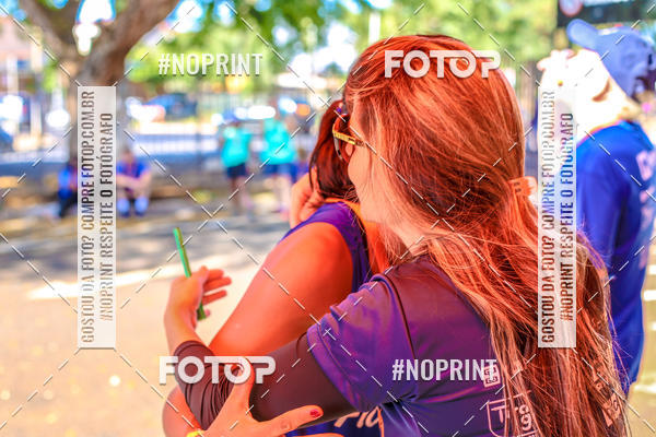 Buy your photos of the eventFLOW RUN on Fotop