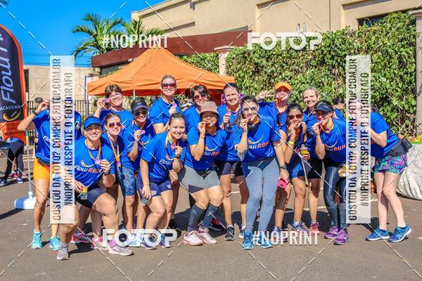 Buy your photos of the eventFLOW RUN on Fotop