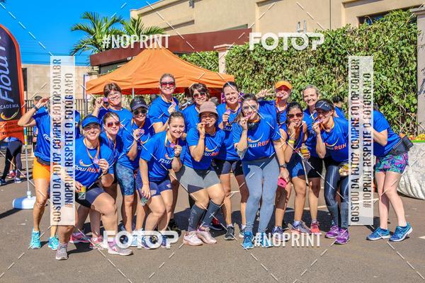 Buy your photos of the eventFLOW RUN on Fotop