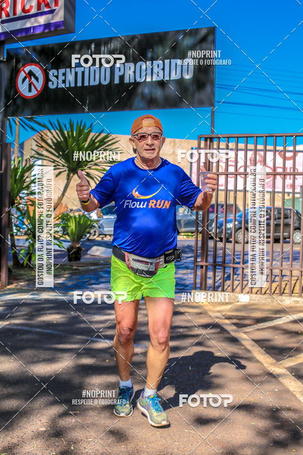 Buy your photos of the eventFLOW RUN on Fotop