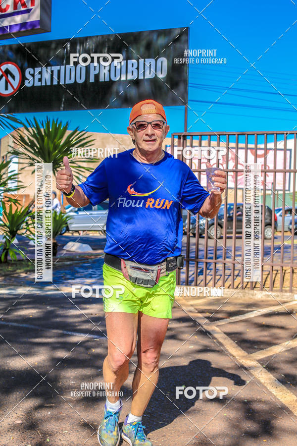 Buy your photos of the eventFLOW RUN on Fotop