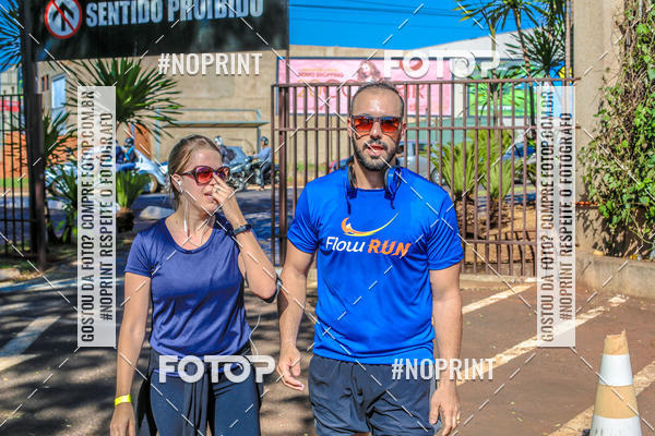 Buy your photos of the eventFLOW RUN on Fotop