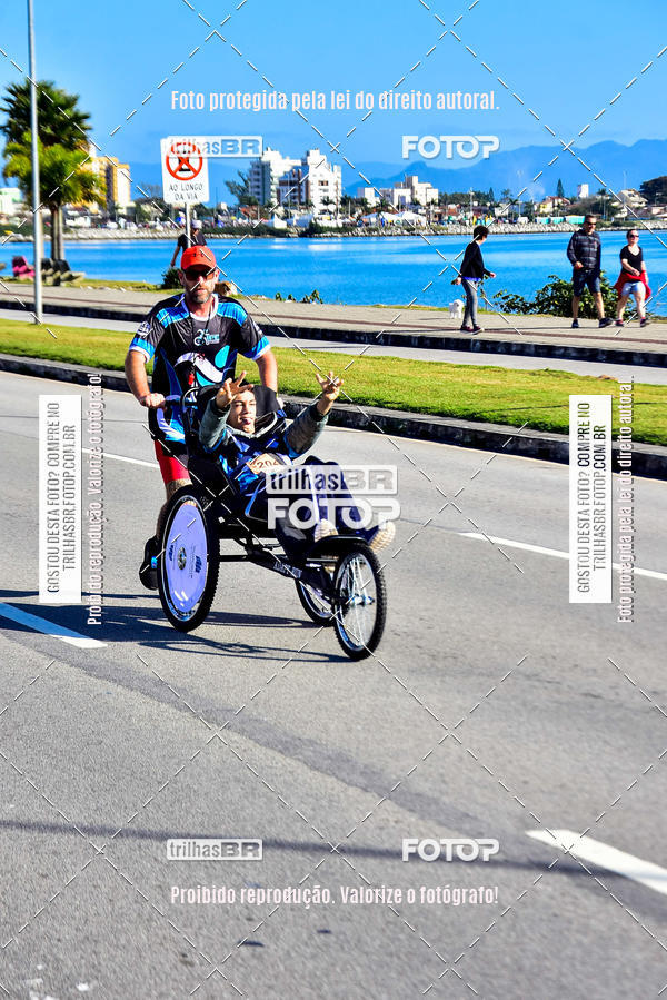 Buy your photos of the eventCORRIDA DO BEM FARMASESI 2019 - 9 ETAPA on Fotop