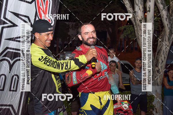 Buy your photos of the eventNight Track 2019 on Fotop