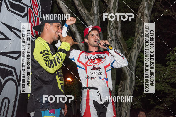 Buy your photos of the eventNight Track 2019 on Fotop