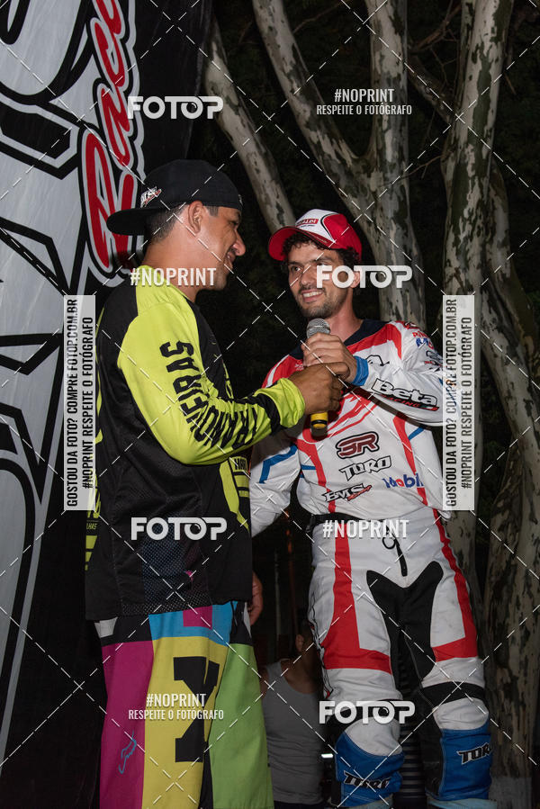 Buy your photos of the eventNight Track 2019 on Fotop