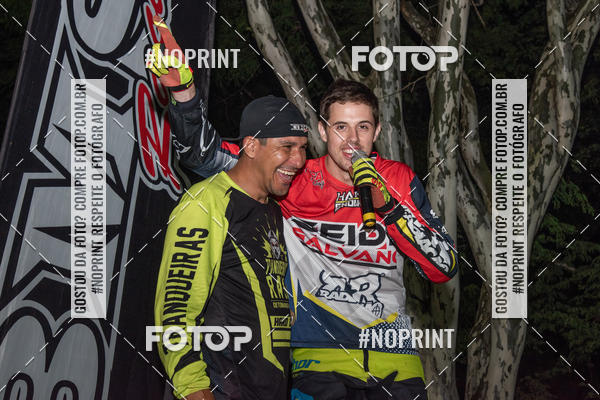 Buy your photos of the eventNight Track 2019 on Fotop