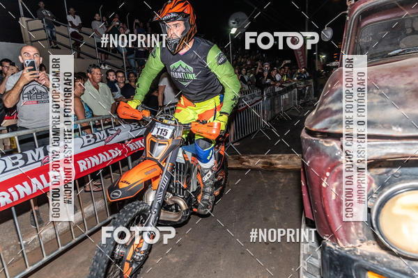 Buy your photos of the eventNight Track 2019 on Fotop