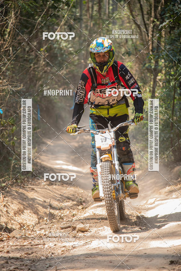 Buy your photos of the eventNight Track 2019 on Fotop