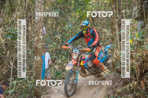 Buy your photos of the eventNight Track 2019 on Fotop