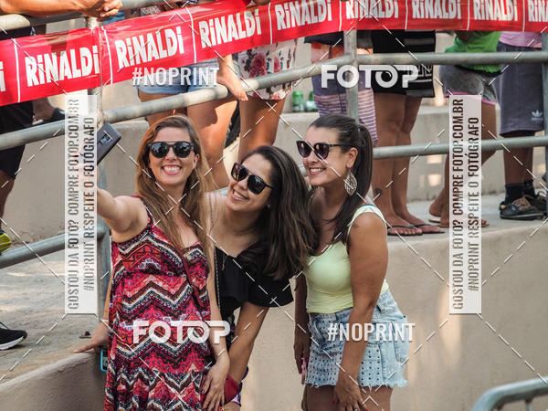 Buy your photos of the eventNight Track 2019 on Fotop