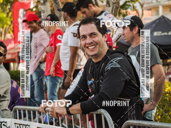 Buy your photos of the eventNight Track 2019 on Fotop