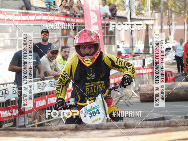 Buy your photos of the eventNight Track 2019 on Fotop