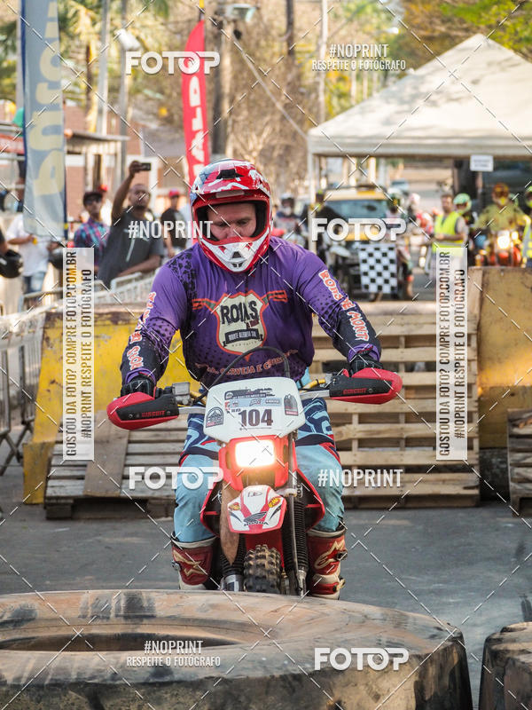 Buy your photos of the eventNight Track 2019 on Fotop