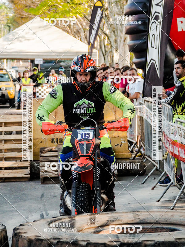 Buy your photos of the eventNight Track 2019 on Fotop