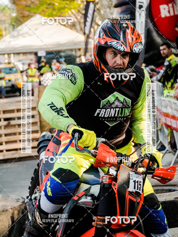 Buy your photos of the eventNight Track 2019 on Fotop