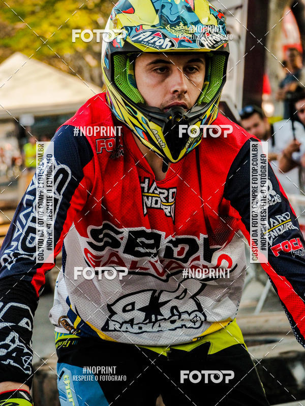 Buy your photos of the eventNight Track 2019 on Fotop