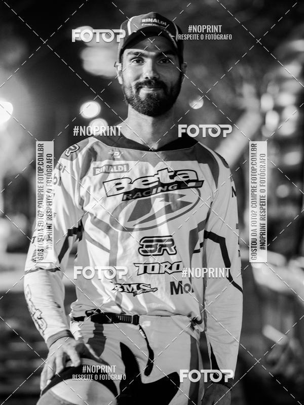 Buy your photos of the eventNight Track 2019 on Fotop