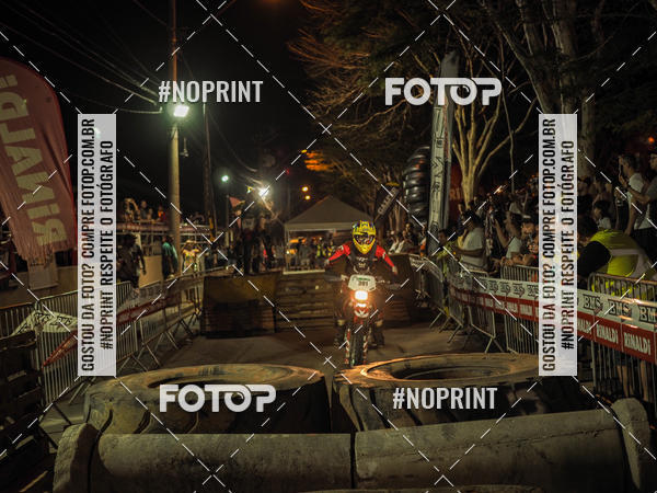 Buy your photos of the eventNight Track 2019 on Fotop
