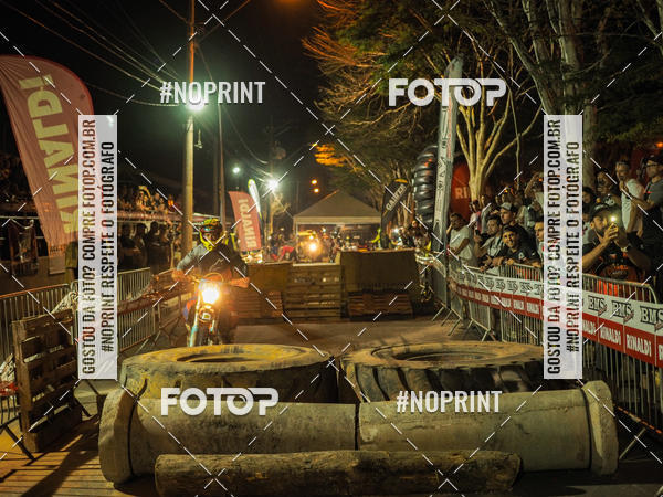 Buy your photos of the eventNight Track 2019 on Fotop