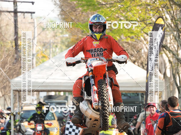 Buy your photos of the eventNight Track 2019 on Fotop