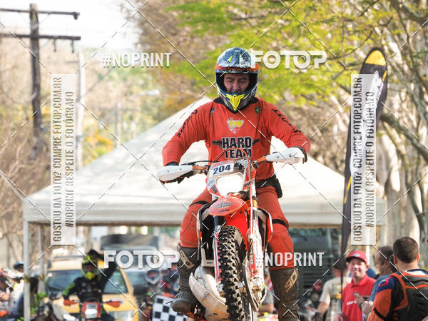 Buy your photos of the eventNight Track 2019 on Fotop