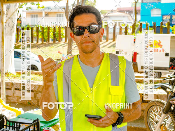 Buy your photos of the eventNight Track 2019 on Fotop