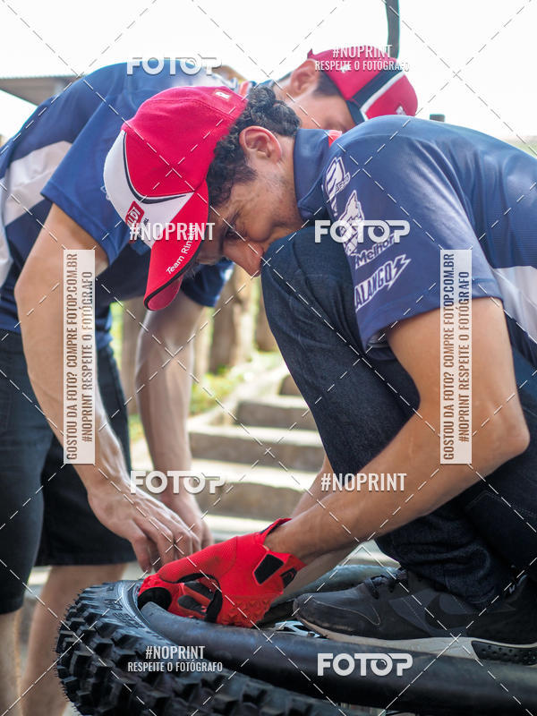 Buy your photos of the eventNight Track 2019 on Fotop