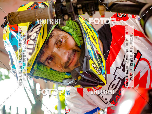 Buy your photos of the eventNight Track 2019 on Fotop