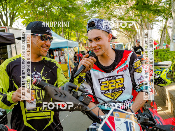 Buy your photos of the eventNight Track 2019 on Fotop