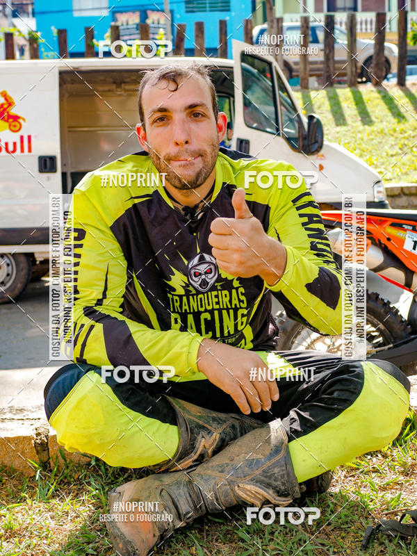 Buy your photos of the eventNight Track 2019 on Fotop